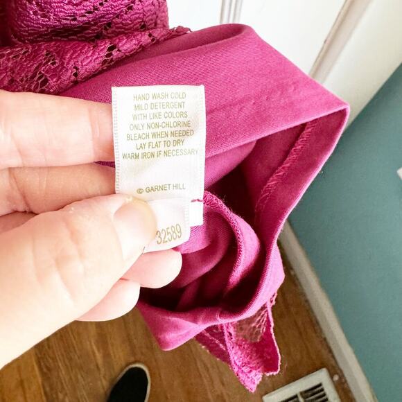 Garnet Hill Burgundy Lace Sheath Dress 3/4 Sleeve Scalloped Hemline 2 Classy - Picture 8 of 13